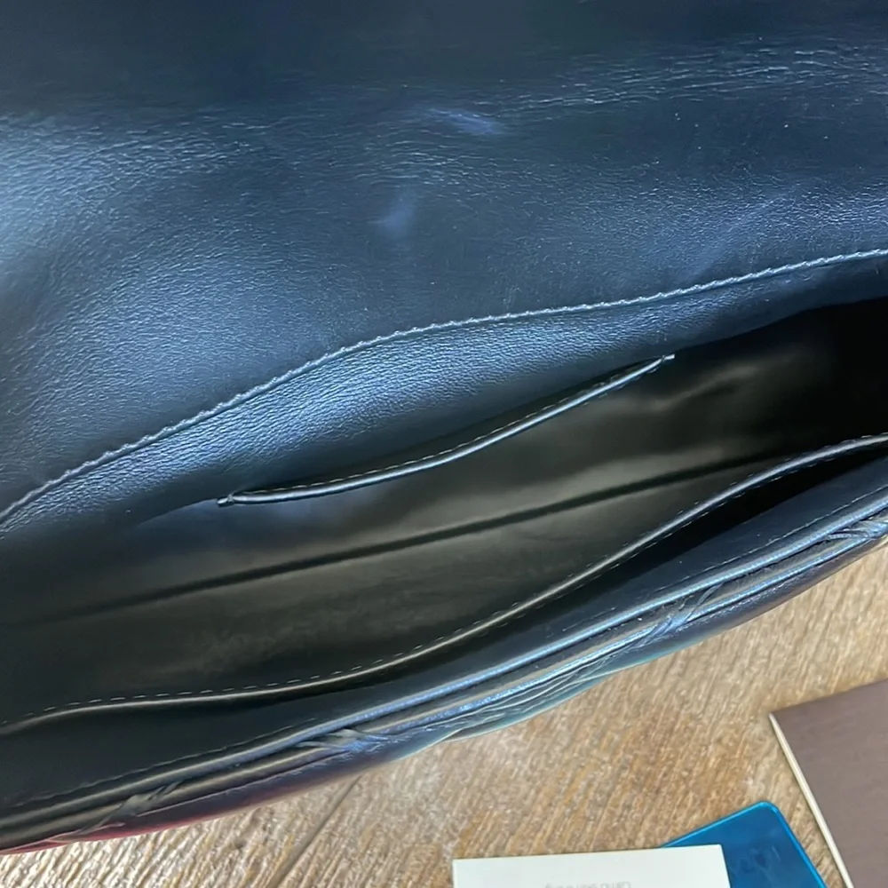 Louis Vuitton preowned please